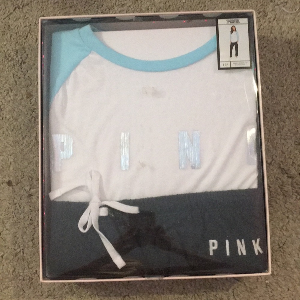 PINK Perfect Baseball Tee & Classic Pant